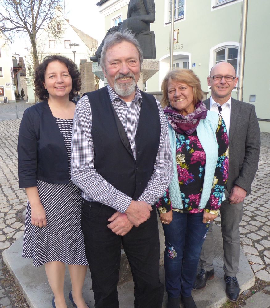 Altbürgermeister Arno Wolf feierte 75 Geburtstag Ruth Müller SPD